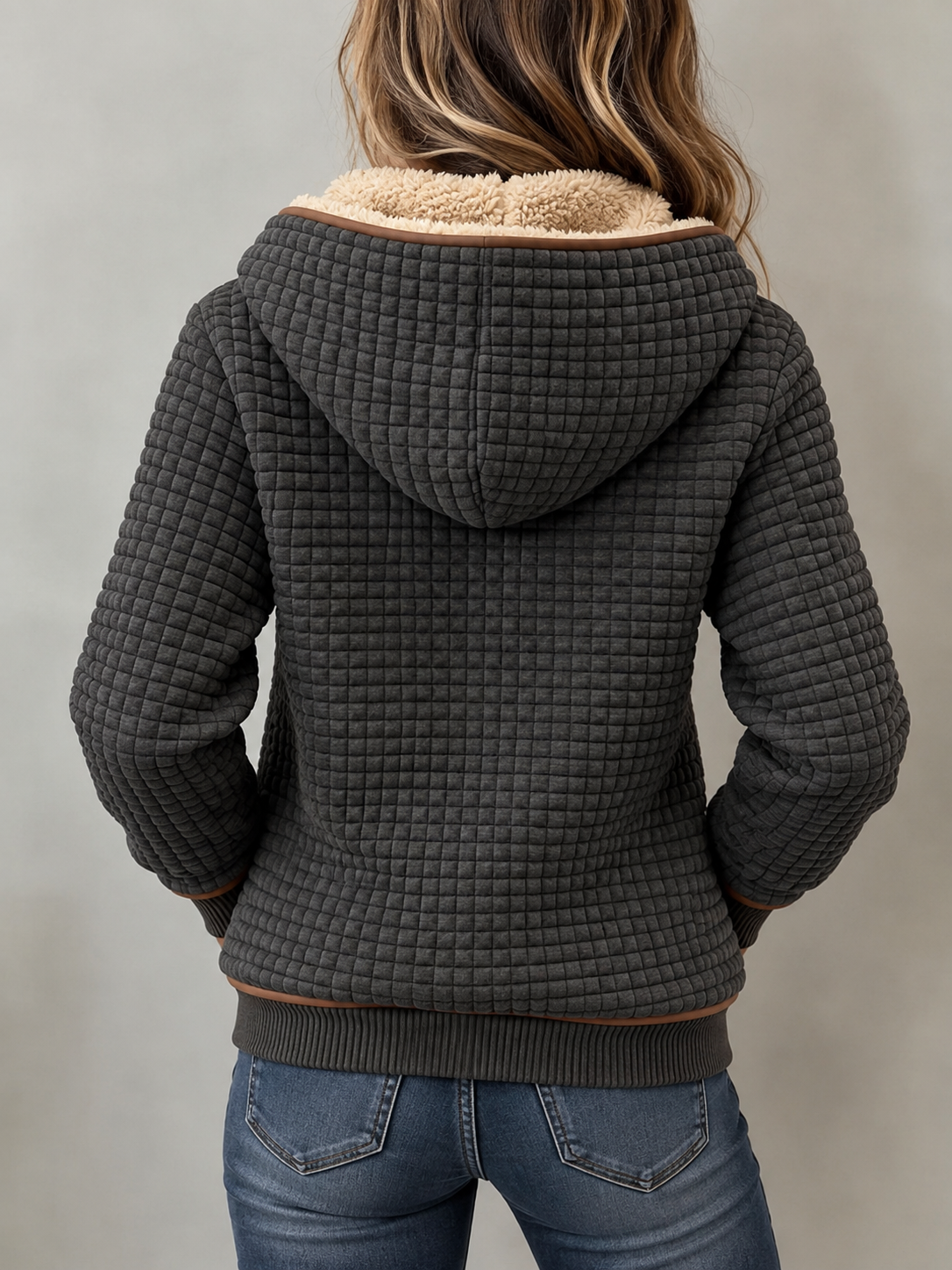 Della Sherpa Lined Hooded Quilted Jacket